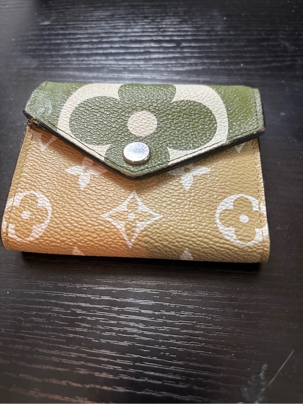 Authentic RARE Louis Vuitton Limited Edition By The Pool Zoé Compact Wallet